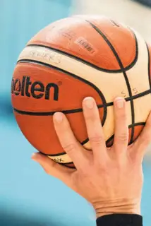 BASKETBALL